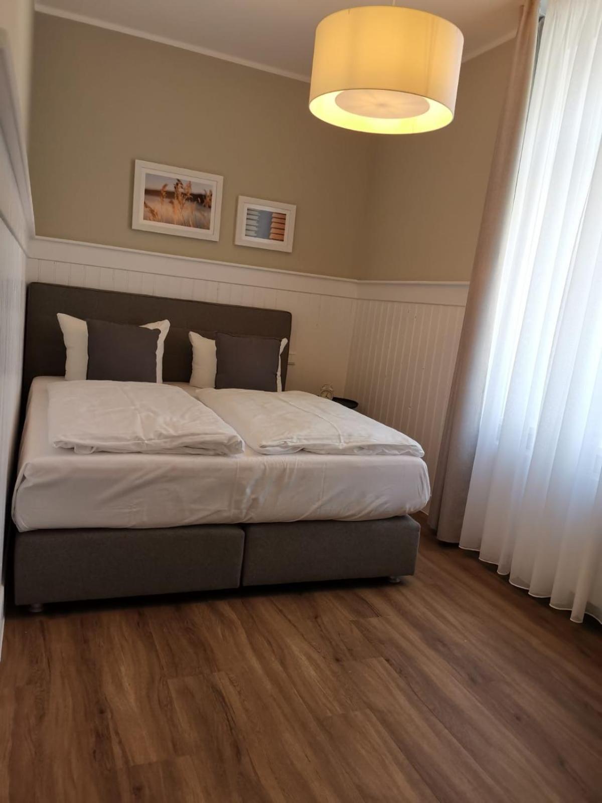 Villa Oestereich Binz Kamer foto